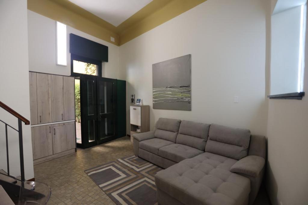Imhome - Cadorna House 2* Mailand